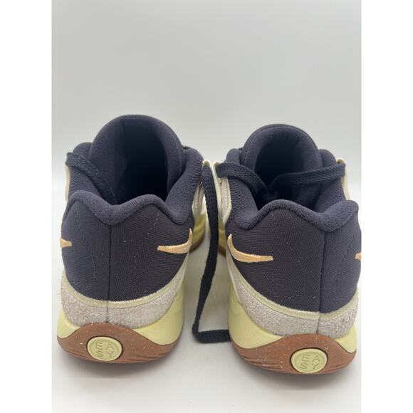 Nike KD18 Beyond the Game Men's Size 6.5 Basketball IH2367 100 New - Picture 16 of 16